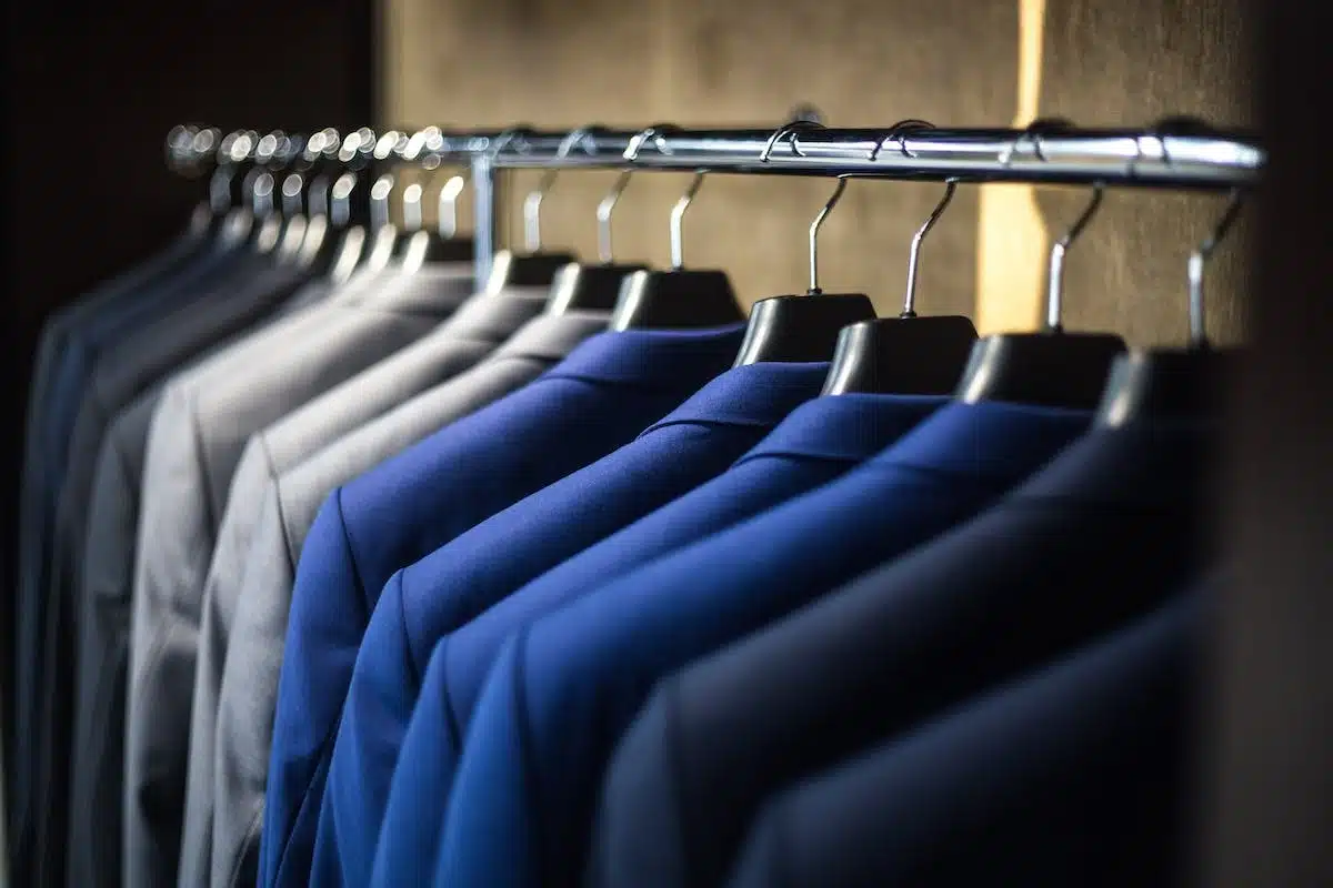 garde-robe  vêtements