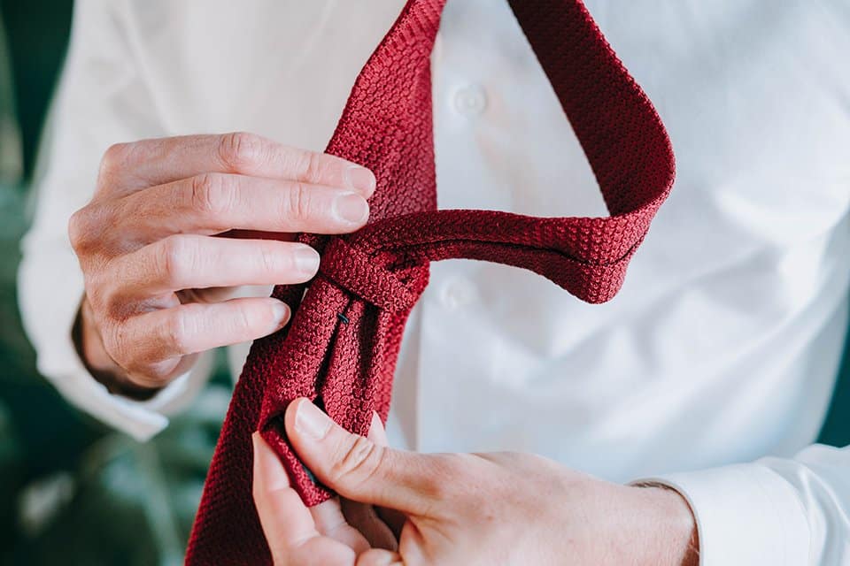 comment faire une cravate pour homme